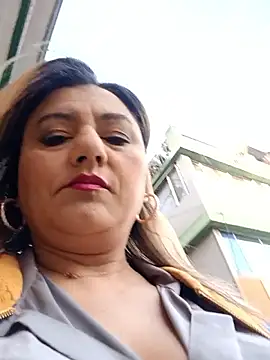 Snapshot of Nataly_Foley chatting on October 30, 2025, 11:41 am Nataly Foley online show from October 30, 2025, 11:41 am