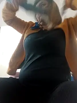 Snapshot of Nataly_Foley chatting on October 29, 2025, 11:20 am Nataly Foley online show from October 29, 2025, 11:20 am