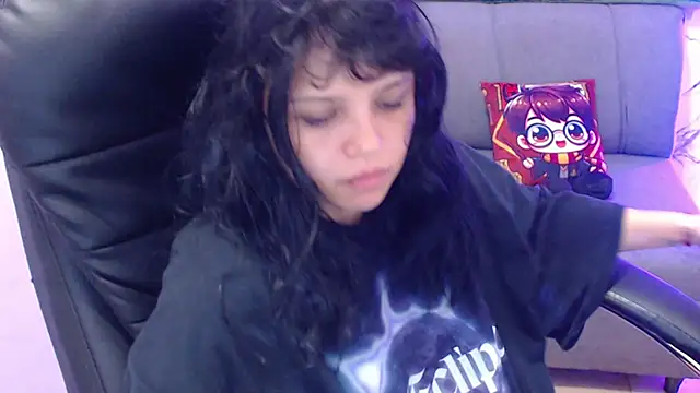 Snapshot of minnie_cake chatting on November 27, 2025, 10:54 pm minnie cake online show from November 27, 2025, 10:54 pm