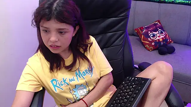 Snapshot of minnie_cake chatting on October 10, 2025, 3:57 pm minnie cake online show from October 10, 2025, 3:57 pm