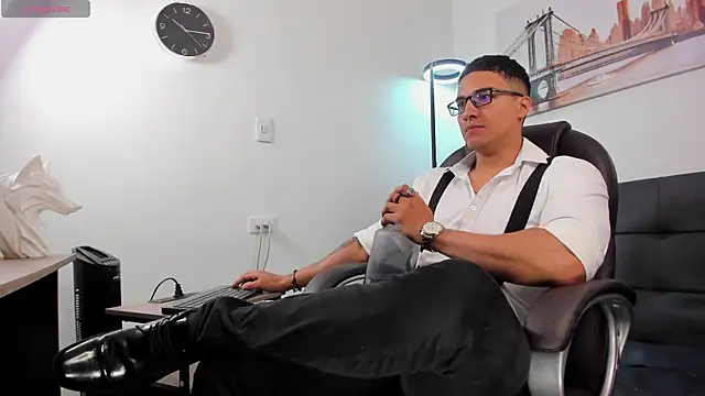 Snapshot of Dash_Bukoski chatting on November 6, 2025, 11:47 am Dash Bukoski online show from November 6, 2025, 11:47 am