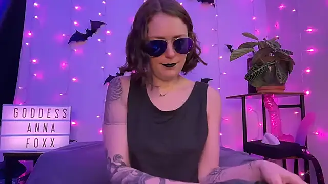 mistressannafoxx online show from January 13, 2026, 10:13 pm