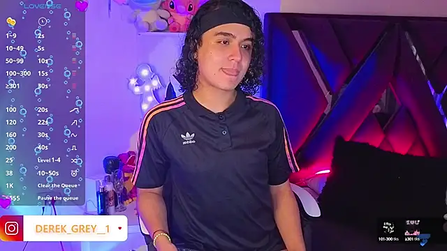 Snapshot of derek_greyy_ chatting on October 5, 2025, 7:48 pm derek greyy online show from October 5, 2025, 7:48 pm