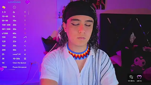 Snapshot of derek_greyy_ chatting on February 17, 2026, 7:44 pm derek greyy online show from February 17, 2026, 7:44 pm