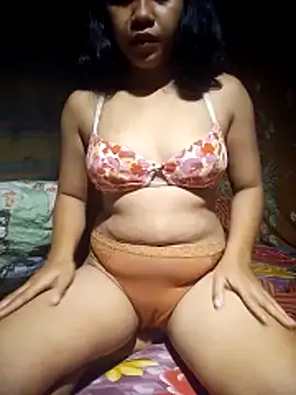 hotmomma8 online show from November 1, 2025, 8:36 pm