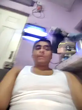 Snapshot of Rtmh1250 chatting on December 1, 2025, 1:06 am Rtmh1250 online show from December 1, 2025, 1:06 am