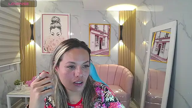 Snapshot of Jade_Jones_a chatting on November 2, 2025, 3:44 am Jade Jones a online show from November 2, 2025, 3:44 am