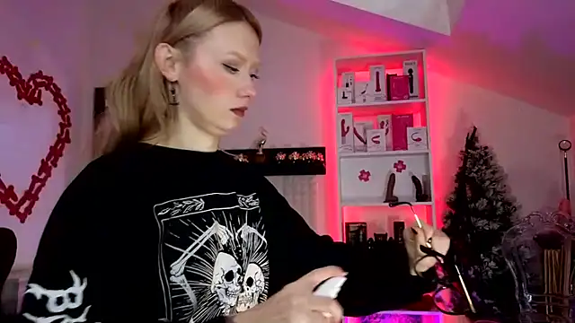 Snapshot of kulteacher chatting on November 5, 2025, 9:01 am kulteacher online show from November 5, 2025, 9:01 am