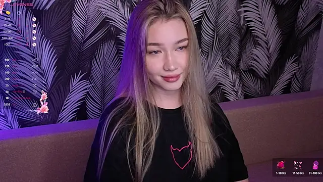 Snapshot of Yuki_Star chatting on October 24, 2025, 5:12 pm Yuki Star online show from October 24, 2025, 5:12 pm