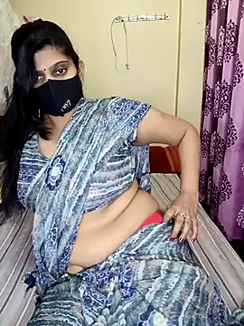 Snapshot of reena502 chatting on November 2, 2025, 5:40 pm reena502 online show from November 2, 2025, 5:40 pm