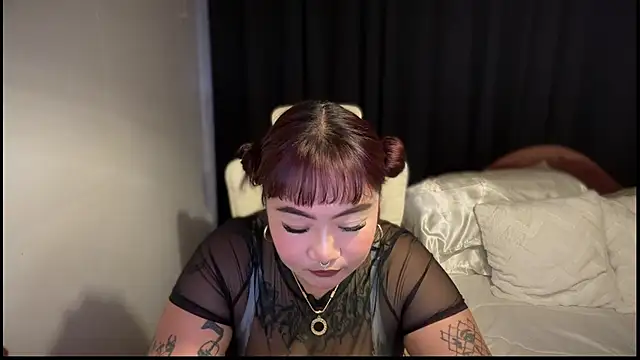 Snapshot of _XXXKittyTingles chatting on November 24, 2025, 4:45 am XXXKittyTingles online show from November 24, 2025, 4:45 am