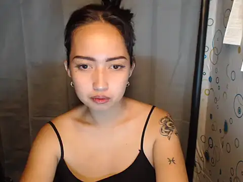 Snapshot of Soft_Angel8 chatting on May 5, 2026, 11:24 am Soft Angel8 online show from May 5, 2026, 11:24 am
