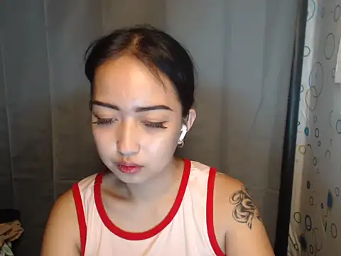 Snapshot of Soft_Angel8 chatting on May 8, 2026, 5:44 am Soft Angel8 online show from May 8, 2026, 5:44 am