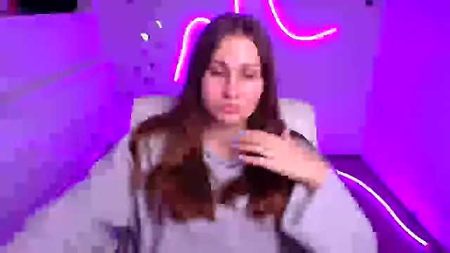 Stefanie Sweet online show from November 14, 2025, 12:20 pm