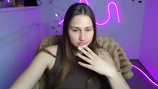 Snapshot of Stefanie_Sweet chatting on May 7, 2026, 5:33 am Stefanie Sweet online show from May 7, 2026, 5:33 am