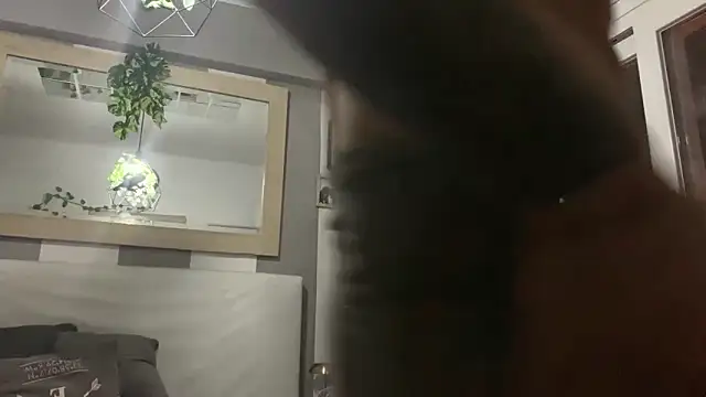 bertfaust online show from October 28, 2025, 6:29 pm