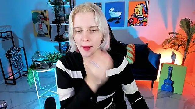 BethanyCloud online show from November 24, 2025, 5:40 am