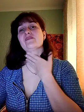 Amandda  online show from May 21, 2026, 1:52 pm
