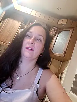 Snapshot of Amandda_ chatting on October 19, 2025, 6:54 pm Amandda online show from October 19, 2025, 6:54 pm