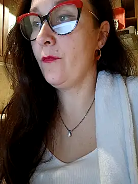 Amandda  online show from October 21, 2025, 6:40 pm