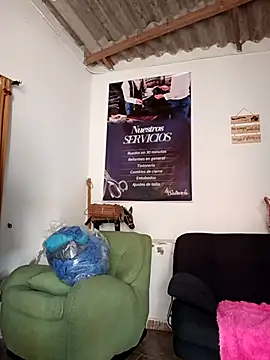 Mia-Glow online show from March 16, 2026, 9:50 pm