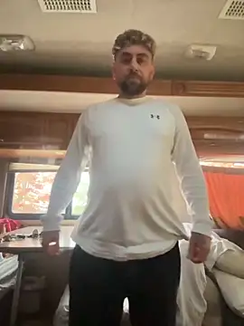 Snapshot of speakonit chatting on October 26, 2025, 11:49 pm speakonit online show from October 26, 2025, 11:49 pm