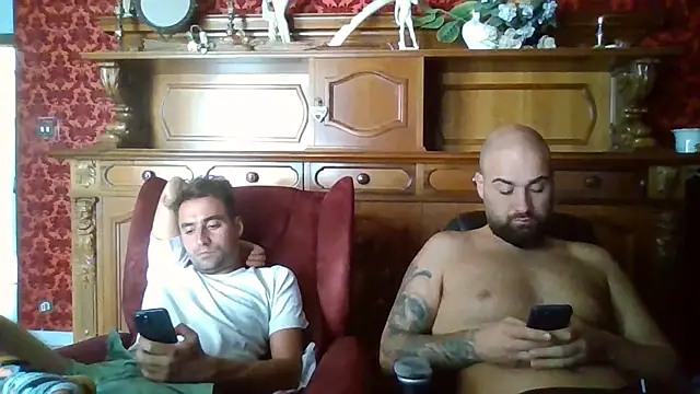 Snapshot of omihaze94 chatting on September 15, 2025, 10:15 am omihaze94 online show from September 15, 2025, 10:15 am