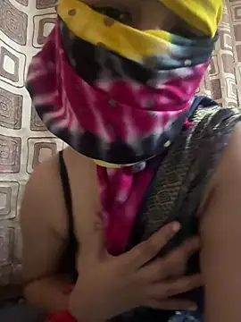 crazy111girl online show from February 7, 2026, 8:28 pm