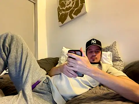 shyandchilling online show from December 1, 2025, 5:58 pm