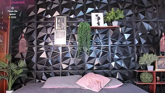 Snapshot of April__foxx chatting on December 5, 2025, 2:15 pm April foxx online show from December 5, 2025, 2:15 pm