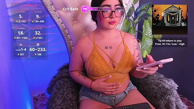 Snapshot of April__foxx chatting on October 18, 2025, 2:41 pm April foxx online show from October 18, 2025, 2:41 pm