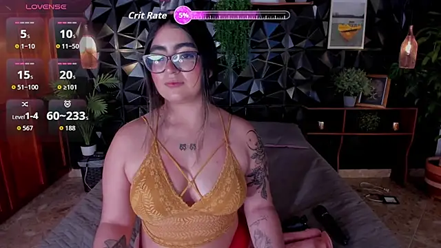 Snapshot of April__foxx chatting on October 13, 2025, 4:19 pm April foxx online show from October 13, 2025, 4:19 pm