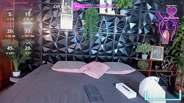 Snapshot of April__foxx chatting on November 14, 2025, 2:10 pm April foxx online show from November 14, 2025, 2:10 pm