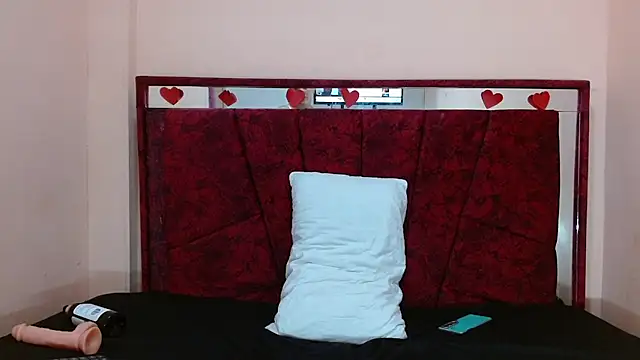 Snapshot of aiiram_hard_sex chatting on January 17, 2026, 12:58 am aiiram hard sex online show from January 17, 2026, 12:58 am