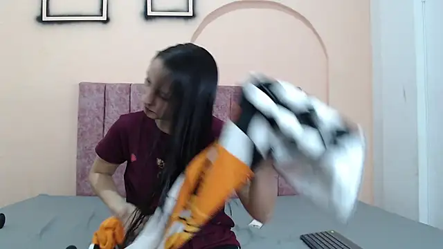 Snapshot of aiiram_hard_sex chatting on February 9, 2026, 1:03 am aiiram hard sex online show from February 9, 2026, 1:03 am