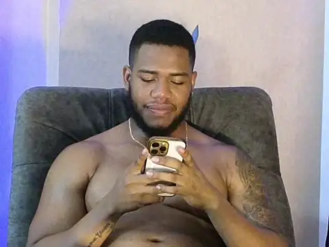 Snapshot of BenjaminCol_ chatting on September 20, 2025, 12:15 am BenjaminCol online show from September 20, 2025, 12:15 am