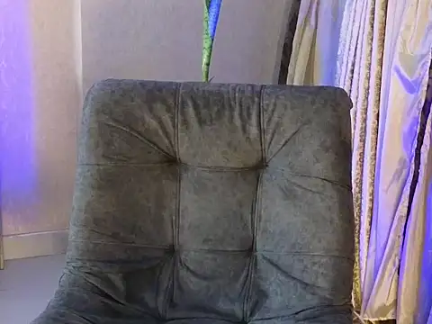 Snapshot of BenjaminCol_ chatting on October 11, 2025, 12:55 am BenjaminCol online show from October 11, 2025, 12:55 am