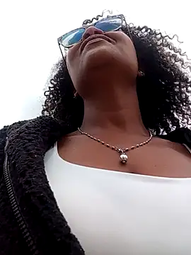 BiiancaEstradaa online show from April 4, 2026, 5:30 pm