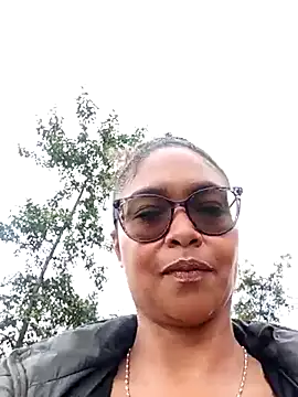 Snapshot of BiiancaEstradaa chatting on February 25, 2026, 1:55 pm BiiancaEstradaa online show from February 25, 2026, 1:55 pm