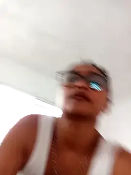 BiiancaEstradaa online show from March 5, 2026, 11:51 am