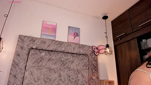 Snapshot of Seraphyne666 chatting on January 9, 2026, 7:21 pm Seraphyne666 online show from January 9, 2026, 7:21 pm