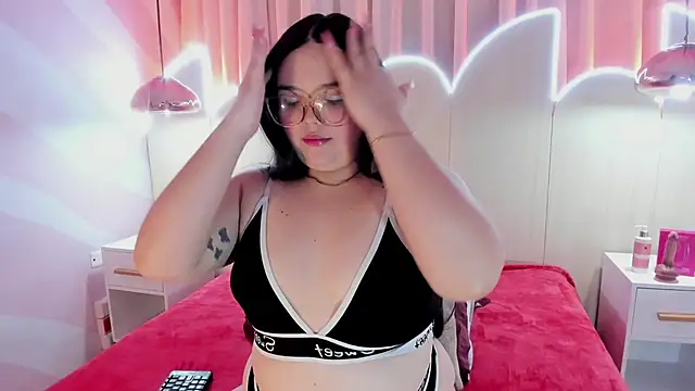 Snapshot of Lushi_Love chatting on September 26, 2025, 7:10 pm Lushi Love online show from September 26, 2025, 7:10 pm