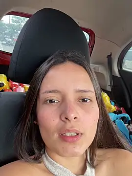 Mia jhoonson online show from October 2, 2025, 2:42 pm