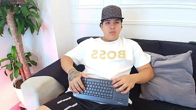 Naim Bennetsex online show from October 2, 2025, 6:44 pm