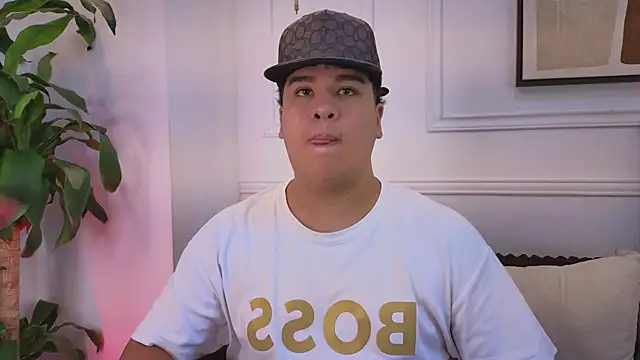 Naim Bennetsex online show from April 7, 2026, 7:26 pm