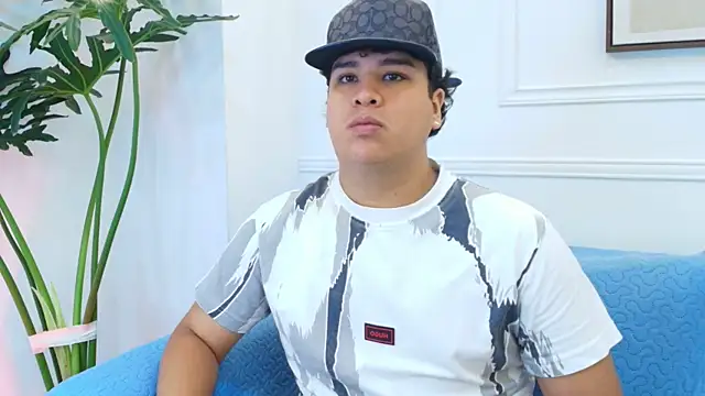 Naim Bennetsex online show from December 18, 2025, 6:23 pm