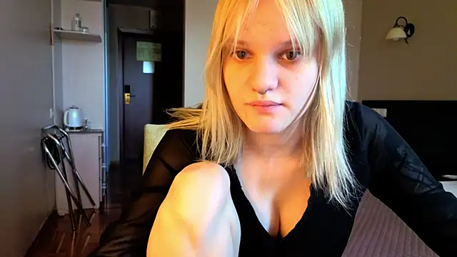 Elieiza xo online show from June 1, 2026, 8:36 am