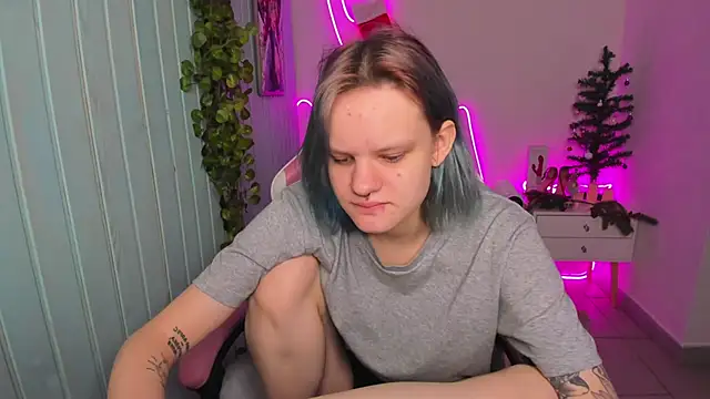 Snapshot of Elieiza_xo chatting on December 15, 2025, 9:15 am Elieiza xo online show from December 15, 2025, 9:15 am