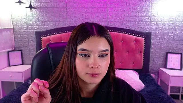 Snapshot of Natalie_loffreda chatting on September 11, 2025, 2:55 am Natalie loffreda online show from September 11, 2025, 2:55 am