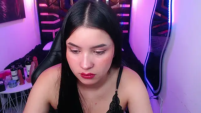Natalie loffreda online show from May 15, 2026, 12:08 am